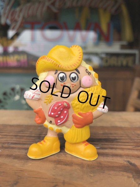 画像1: Vintage IHOP Pancake Kids Meal Toy Harvest Harvey PVC (R617) (1)