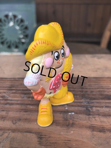 画像2: Vintage IHOP Pancake Kids Meal Toy Harvest Harvey PVC (R617) (2)