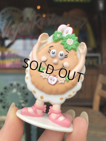 画像5: Vintage IHOP Pancake Kids Meal Toy Cynthia Cinnamon Apple PVC (R618) (5)