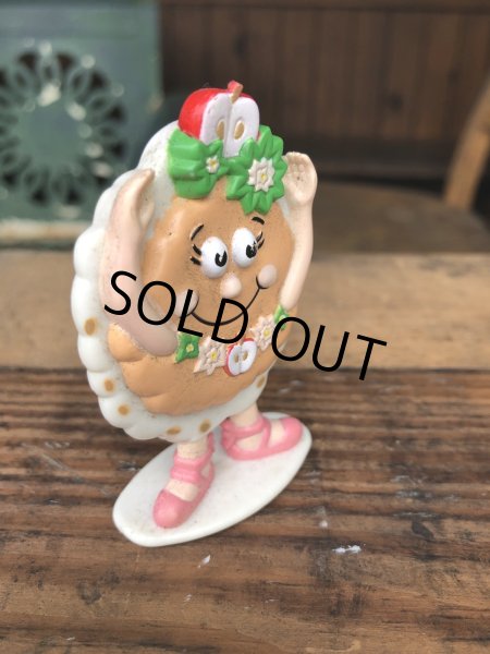 画像2: Vintage IHOP Pancake Kids Meal Toy Cynthia Cinnamon Apple PVC (R618) (2)