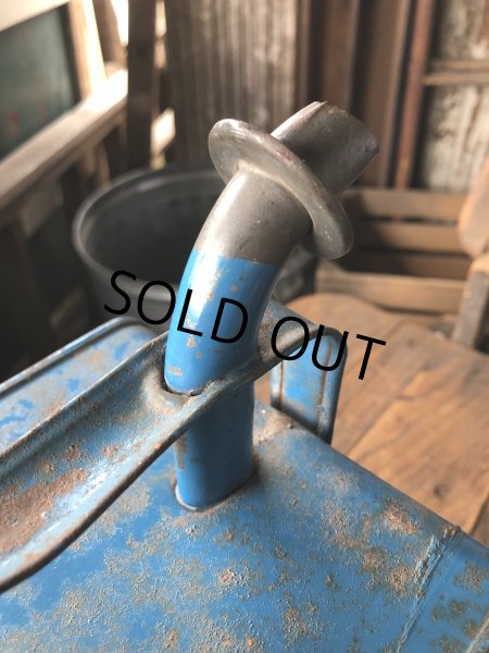 画像12: 50s Vintage ESSO Blue Valor Paraffin Can (R628)  (12)