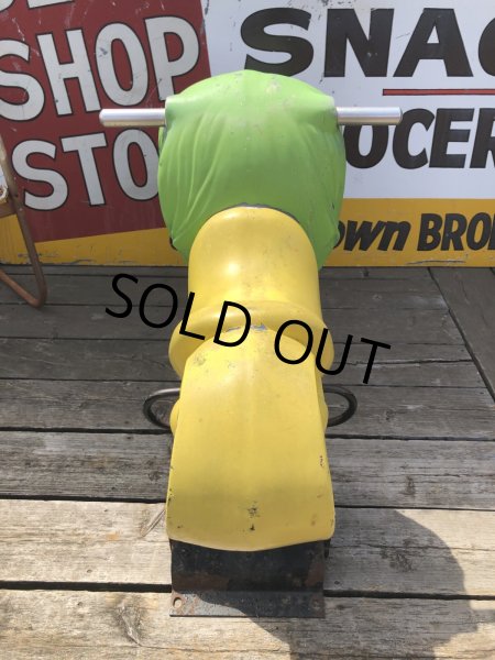 画像7: 70s Vintage McDonald's Fry Guys Playground Ride-On (R632) (7)