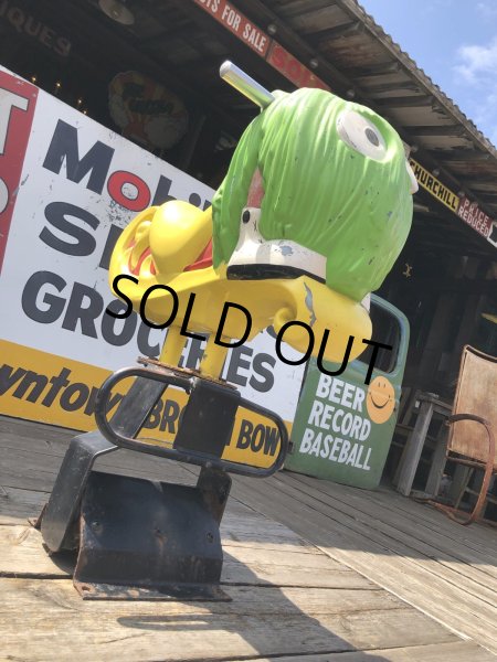 画像2: 70s Vintage McDonald's Fry Guys Playground Ride-On (R632) (2)