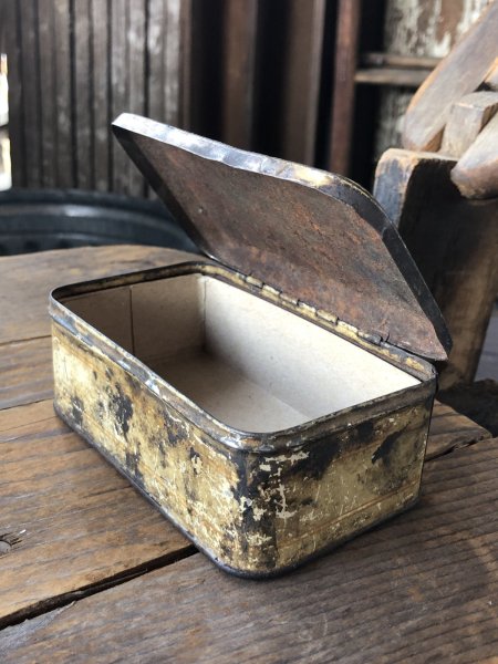 画像4: 60s Vintage Fisk Emergency Repair Outfit Can (R653) (4)