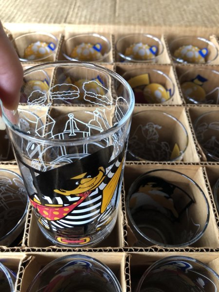 画像7: 70s Vintage Glass McDonaland Collector Series Hamburglar (R659) (7)