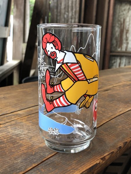 画像2: 70s Vintage Glass McDonaland Action Series Ronald McDonald (R655) (2)