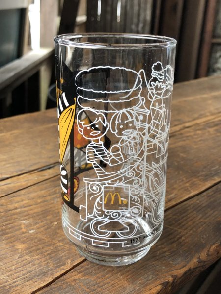 画像3: 70s Vintage Glass McDonaland Collector Series Hamburglar (R659) (3)