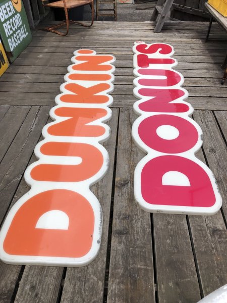 画像8: 【店舗引き取り限定】 Vintage Advertising Dunkin' Donuts Store Display Sign Huge!!! (R659) (8)