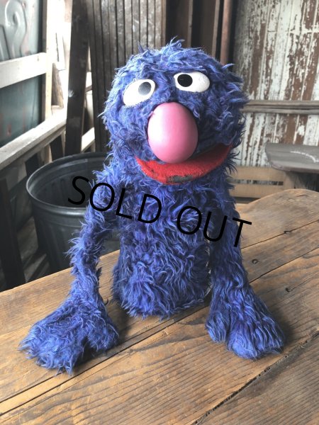 画像1: 70s Vintage Sesame Street Grover Hand Puppet Doll (R663) (1)