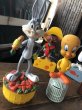 画像12: 70s Vintage R.Dakin W/Bank Figure Looney Tunes Bugs Bunny (R729)  (12)