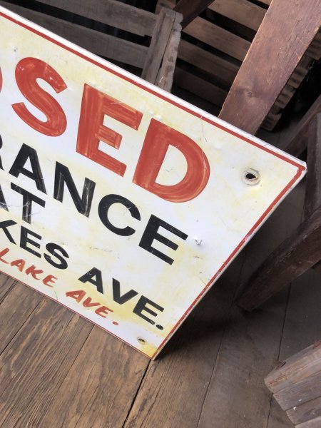 画像4: Vintage USA Hand Painted “CLOSED ENTRANCE” Metal Road Sign (R733)  (4)