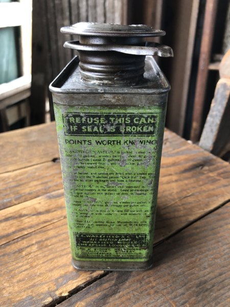 画像2: 20s Antique WAKEFIELD Castrol Upper Cylinder Lubricant Oil Can (R750) (2)