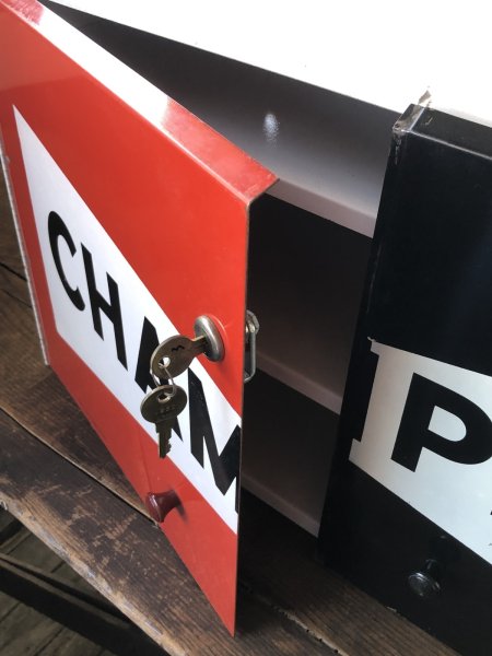 画像26: Vintage CHAMPION SPARK PLUG Service Station Advertising Metal Parts Cabinet (R772) (26)