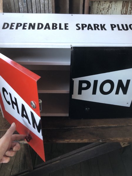 画像5: Vintage CHAMPION SPARK PLUG Service Station Advertising Metal Parts Cabinet (R772) (5)