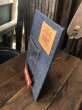 画像2: 70s Vintage LEVI'S Advertising Store Counter Display Sign (R801) (2)