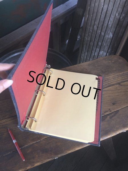 画像2: 70s Vintage LEVI'S Advertising Binder (R802) (2)