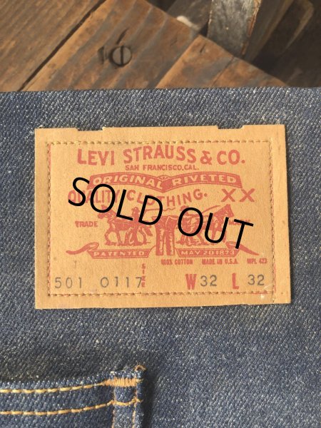 画像5: 70s Vintage LEVI'S Advertising Store Counter Display Sign (R801) (5)
