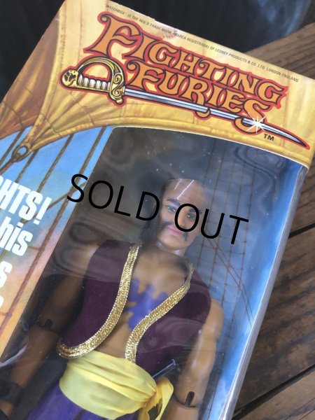 画像2: 70s Vintage Matchbox Fighting Furies Cap'n Hook MIB (R805) (2)