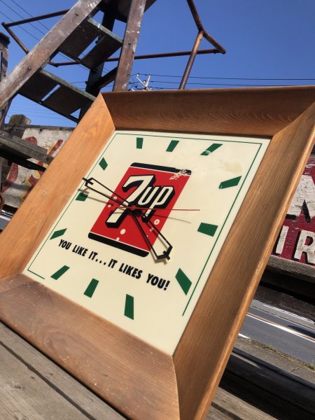 画像4: 【店舗引き取り限定】 〜60s Vintage 7UP Advertising Store Display Lighted Clock Sign 77x77cm Huge !!! (R811) (4)