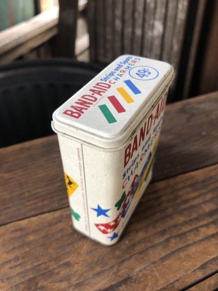 画像2: Vintage Johnson & Johnson Band-Aid Can Strips and Spots Charmers (R812) (2)