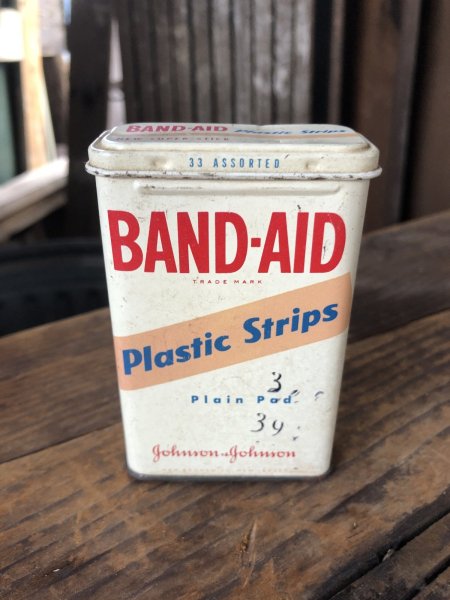 画像1: Vintage Johnson & Johnson Band-Aid Can Plastic Strips (R813) (1)