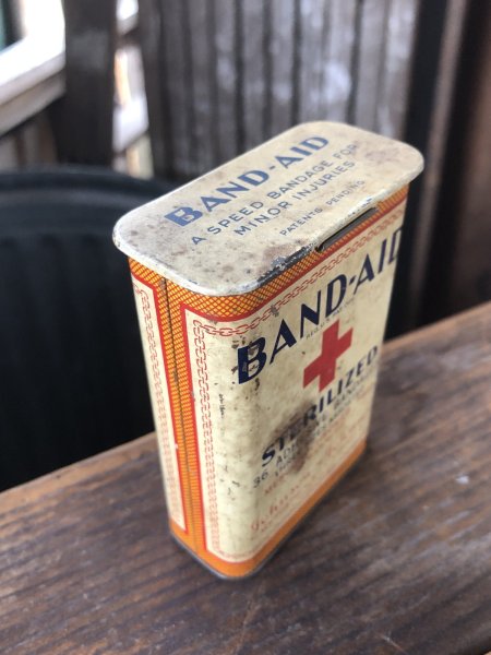 画像2: Vintage Johnson & Johnson Band-Aid Can Strilised (R822) (2)