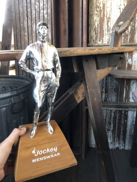 画像14: 50s Vintage JOCKEY MensWear Advertising Store Display Countertop Statue Trophy (R839) (14)