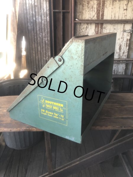 画像9: Vintage Southern Twist Drill Co. Advertising Hardware Store Display Cabinet (R840) (9)