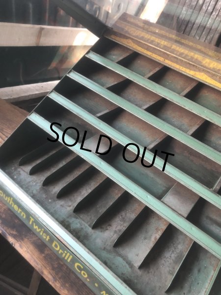 画像15: Vintage Southern Twist Drill Co. Advertising Hardware Store Display Cabinet (R840) (15)