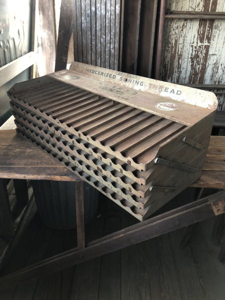 画像2: Vintage Coats & Clark's Mercerized Sewing Thread Store Display Rack (R853) (2)