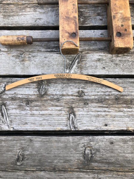 画像2: Vintage USA Advertising Wood Hanger GOLDEN CITY (R869) (2)