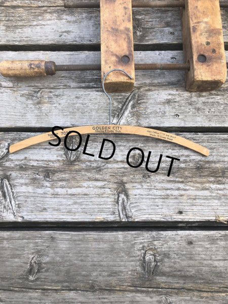 画像2: Vintage USA Advertising Wood Hanger GOLDEN CITY (R869) (2)