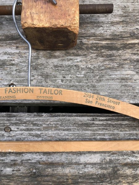 画像4: Vintage USA Advertising Wood Hanger THE FASHION TAILOR (R856) (4)