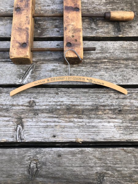 画像2: Vintage USA Advertising Wood Hanger STAR LAUNDRY & DRY LAUNDRY & DRY CLEANING (R867) (2)