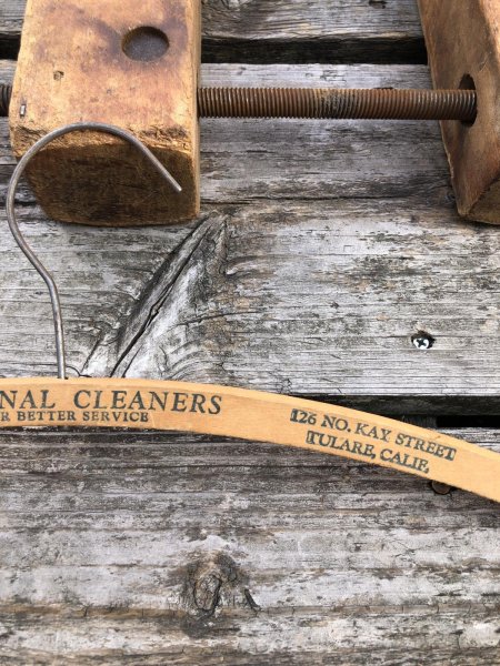 画像4: Vintage USA Advertising Wood Hanger NATIONAL CLEANERS (R872) (4)