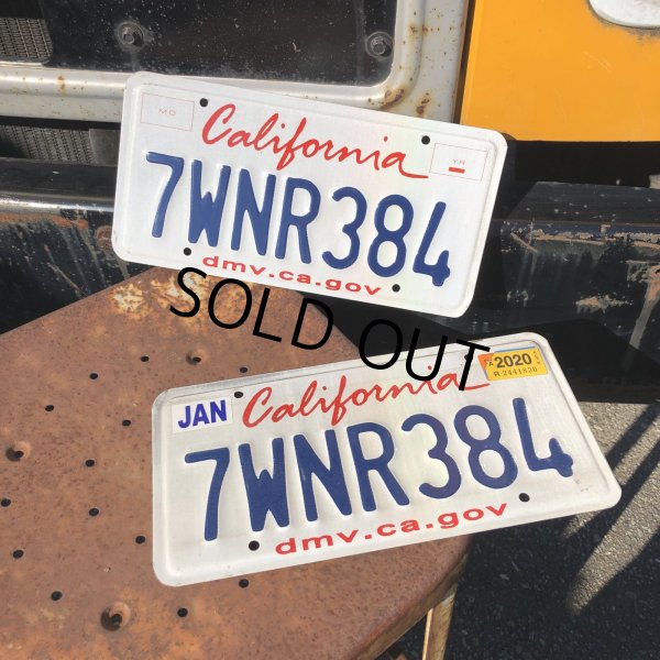 画像1: Original USA California License Plate 7WNR384 SET (R905) (1)