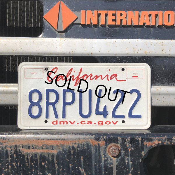 画像1: Original USA California License Plate 8RPU422 (R921) (1)