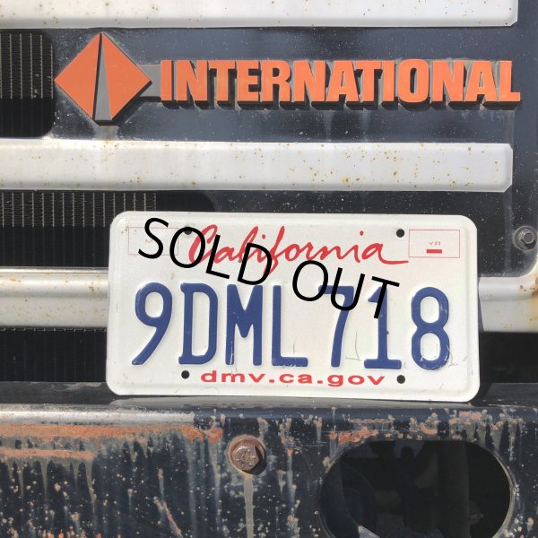 画像1: Original USA California License Plate 9DML718 (R920) (1)
