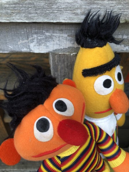画像9: 70s Vintage SESAME STREET Ernie ＆ Bert Plush SET by Knickerbocker (R955) (9)