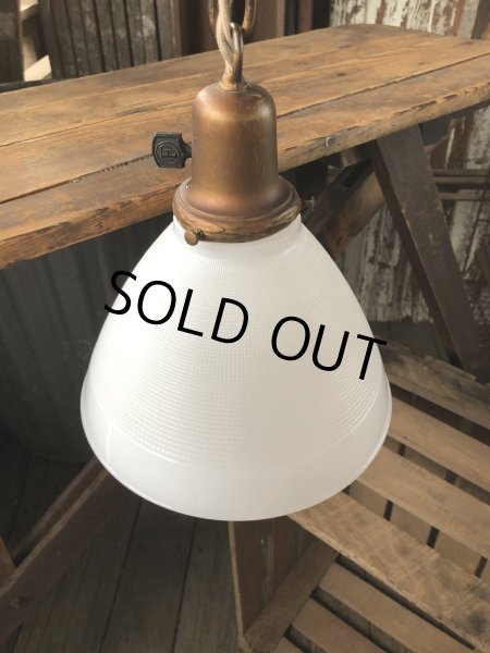 画像7: Vintage U.S.A. Milk Glass Globe Pendant Hanging Lamp (A002) (7)
