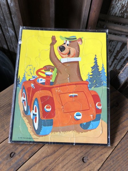 画像1: 60s Vintage Hanna Barbera Yogi Bear Puzzle (A010)  (1)