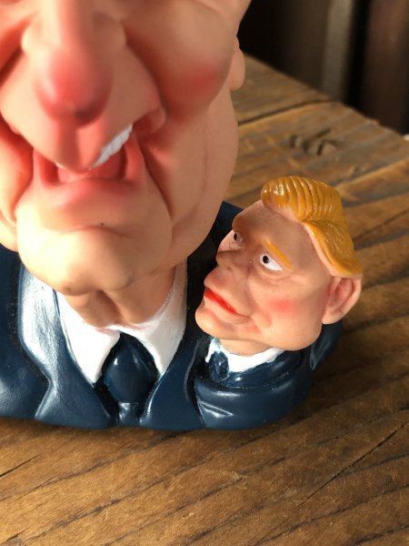 画像8: 80s Linden Group George Bush Spitting Image Squeaky Toy (A032)  (8)