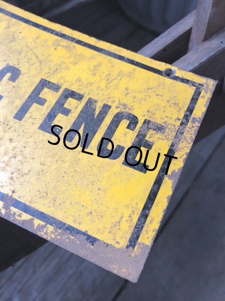 画像4: Vintage Electric Fence Farm Warning Sign (A051) (4)