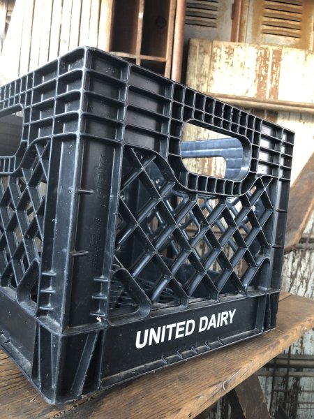 画像3: Vintage USA  DAIRY FOODS Heavy Duty Plastic Milk Crate UNNITED DAIRY (L)  (3)