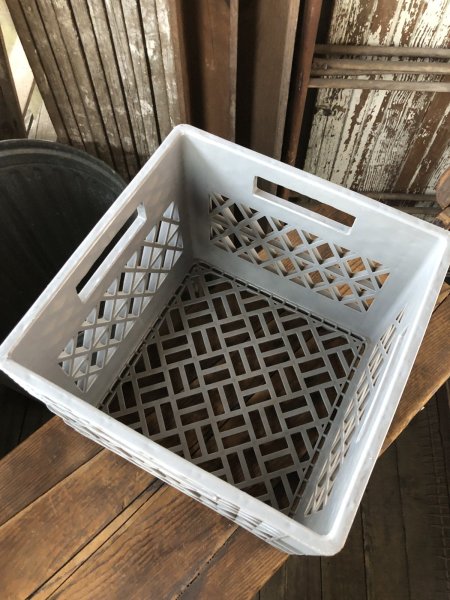 画像5: Vintage USA  DAIRY FOODS Heavy Duty Plastic Milk Crate FOSTER FARMS (P)  (5)