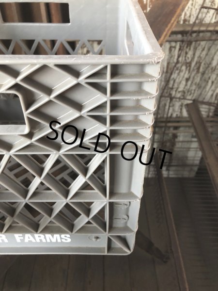 画像8: Vintage USA  DAIRY FOODS Heavy Duty Plastic Milk Crate FOSTER FARMS (P)  (8)
