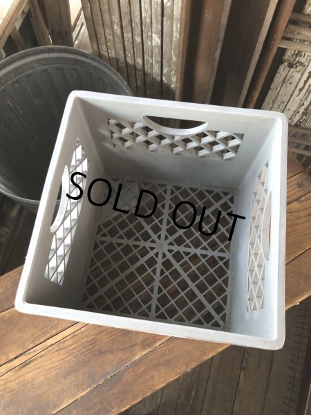 画像8: Vintage USA  DAIRY FOODS Heavy Duty Plastic Milk Crate Foremost (O)  (8)