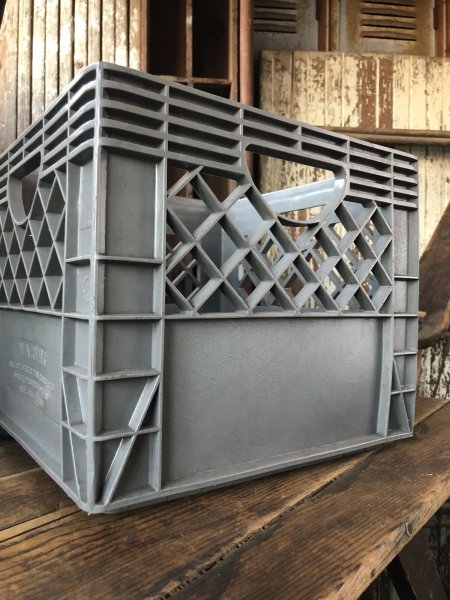 画像4: Vintage USA  DAIRY FOODS Heavy Duty Plastic Milk Crate Foremost (O)  (4)