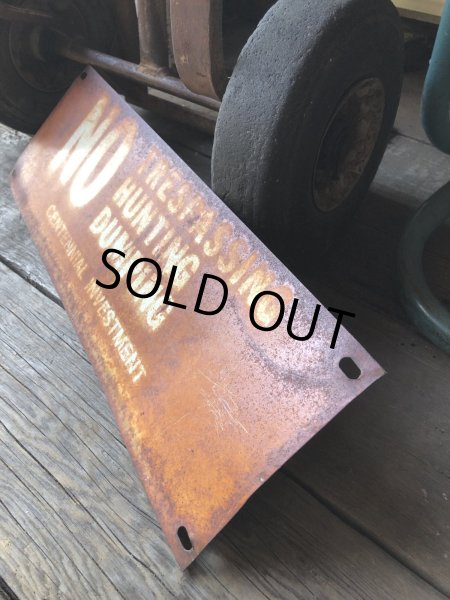 画像4: Vintage NO TRESPASSING HUNTING DUMPING Sign (A060) (4)