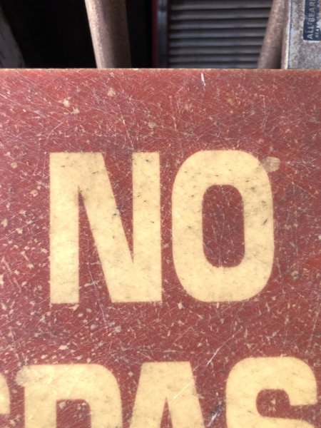 画像8: Vintage NO TRESPASSING Sign (A059) (8)
